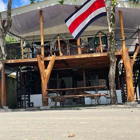 Uvita Pirates Hostel Εξωτερικό φωτογραφία
